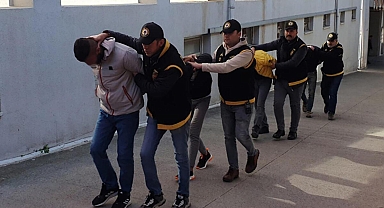 Deprem bölgesinde yağma ve hırsızlığa 93 tutuklama