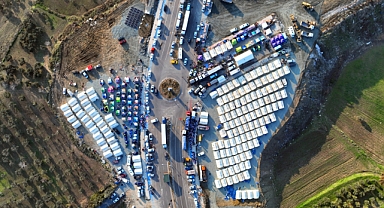 Deprem bölgesine İzmir’den destek sürüyor
