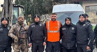 Deprem enkazında 4 milyon dolar buldu, hemen polise teslim etti! Gerçek sonradan ortaya çıktı
