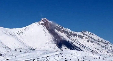 Kahramanmaraş'ta deprem sonrası 'yanardağ' paniği! 'Kocaman dağ yanıyor'