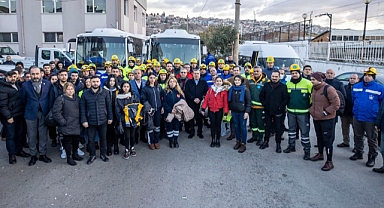 Konak’tan Hatay’a yardım konvoyu yola çıktı