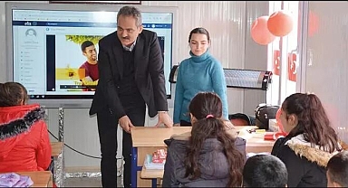 Bakan Özer’den ara tatil açıklaması: Nisanda bir hafta mola
