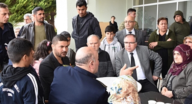 Foçalılar Depremzede komşularının yanında