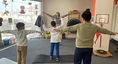 İz akademi kurusucu Burcum Altıntaş İzmir'de