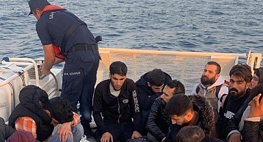 Yunanistan unsurlarınca Türk kara sularına geri itilen kaçak göçmenler kurtarıldı