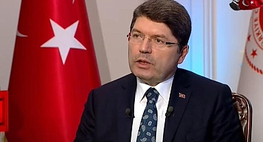 Halil Umut Meler'e yumruklu saldırıyla ilgili yeni gelişme! Bakan Tunç duyurdu: Soruşturma tamamlandı, dava açıldı