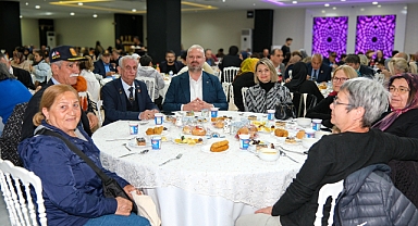 Menemen'de ilk iftar Şehit aileleri ve gazilerle