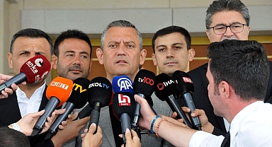 CHP Genel Başkanı Özgür Özel: Üçümüz bir araya geleceğiz ortada kriz yok