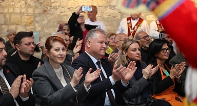 Mart dokuzu urla ot bayramı coşkusu