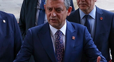 Ankara'da sıcak saatler... Gözler Özgür Özel'e çevrildi