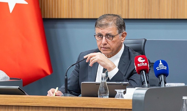 Cemil Tugay CHP'den istifa etti