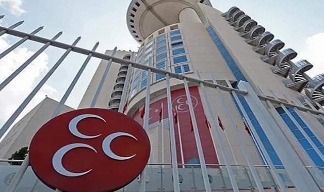MHP’de 2 başkan birden istifa etti