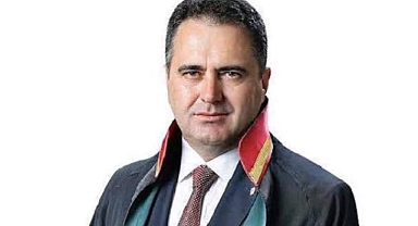 Avukat Aydın Özcan ve ailesi CHP'den istifa etti