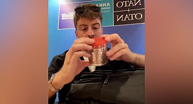 Sadece Başbakanları değil gazetecileri de hediyeye boğduk... Alman gazeteci gördüklerine inanamadı