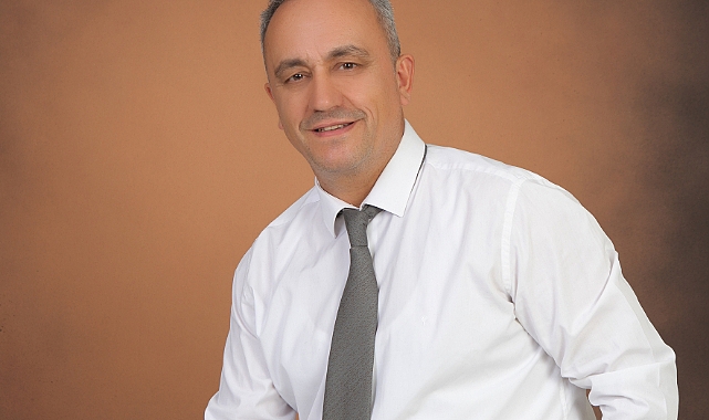 "DÜŞÜRDÜN BENİ" YAYINDA: ERHAN YÜZGEÇ'TEN AYRILIĞIN VE HÜZNÜN İÇTEN ANLATIMI