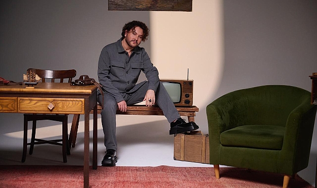 ELBİ'DEN "HİKAYE": AŞKINI GERİ ALMAYA GELEN ADAM!